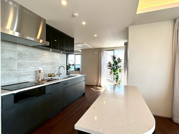 中野サンクォーレ_ゆとりのあるキッチンの写真