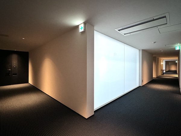 パークレ・ジェイド白金レジデンス 内廊下