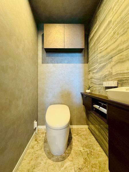 クレストプライムタワー芝_手洗い場がついているトイレの写真