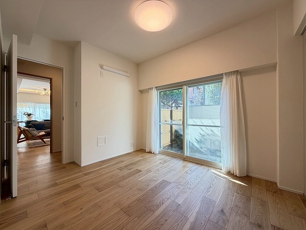 豊栄平町マンション_約6.1帖の洋室の写真