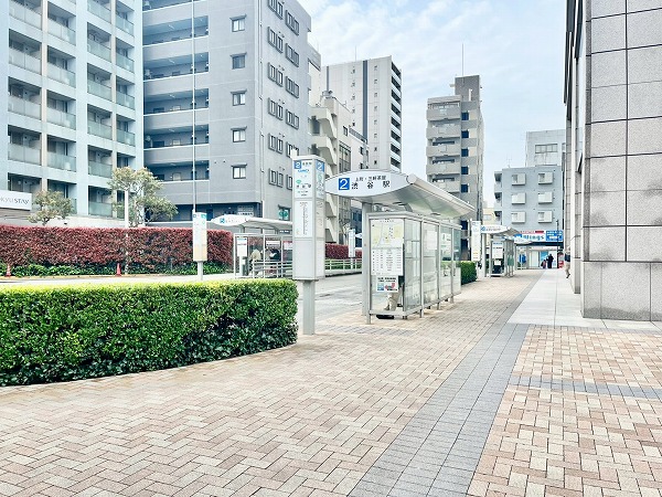 用賀駅前の様子