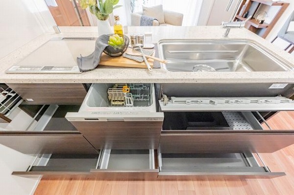 THE千代田麹町TOWER_キッチン収納の写真