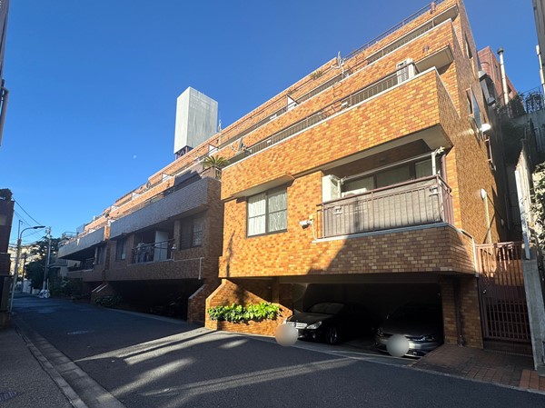 シャンボール南麻布 外観