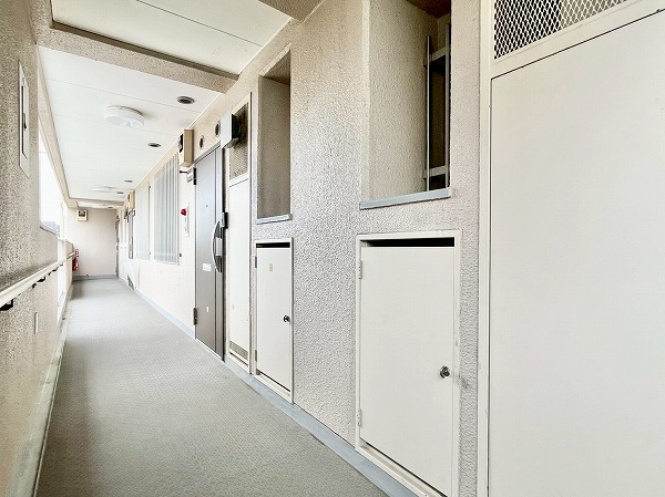 第2用賀ヒミコマンション　外廊下