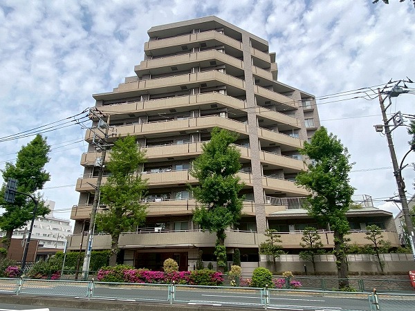 ファミール八雲　外観