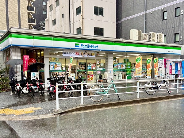 ファミリーマート 堀留町二丁目店