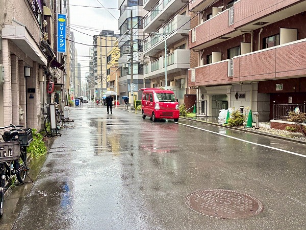 マンションまでの道