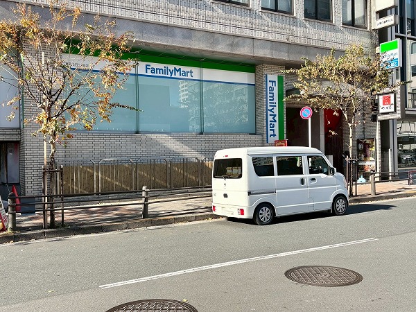 ファミリーマート 六番町日テレ前店