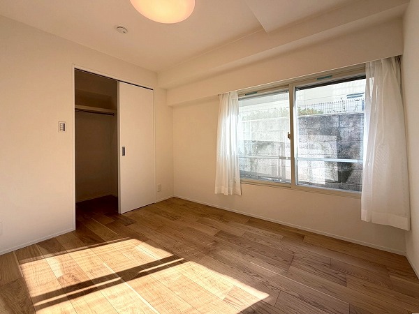 豊栄平町マンション_約5.0帖の洋室の写真