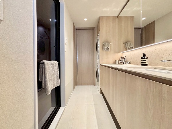 ヴェーゼント赤坂新坂_清潔感のあるパウダールームの写真