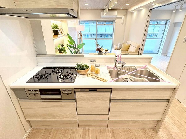 パールハイツ幡ヶ谷_ペニンシュラタイプのキッチンの写真