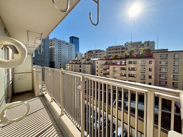 飯田橋第二パークファミリア_南向きのバルコニーの写真
