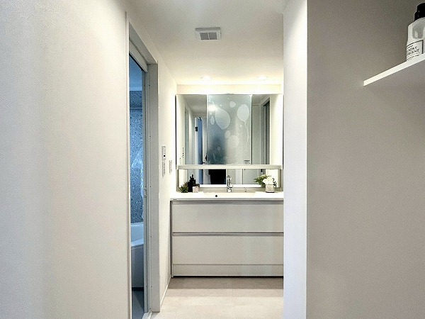 東急ドエルプレステージ浜田山ガーデンズ_清潔感を感じるパウダールームの写真