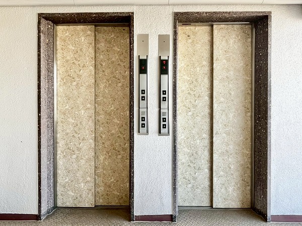 自由が丘ハイタウン エレベーター