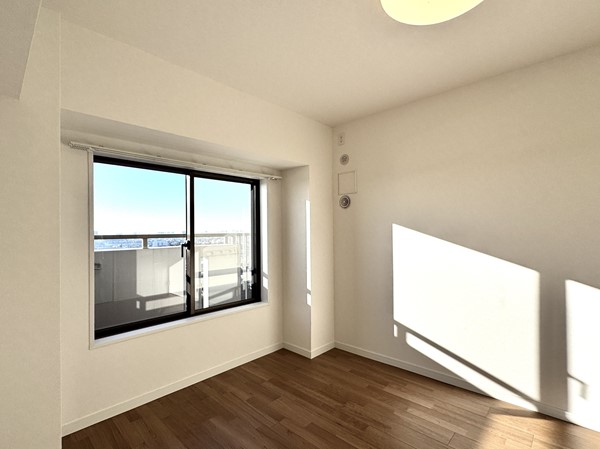コアスターレ西大井_南向きの洋室の写真