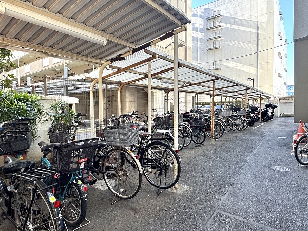シャンボール第2築地　駐輪場