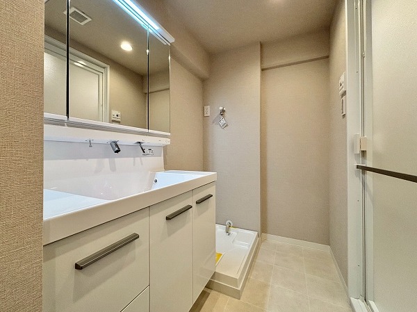 飯田橋第二パークファミリア_清潔感のあるパウダールームの写真