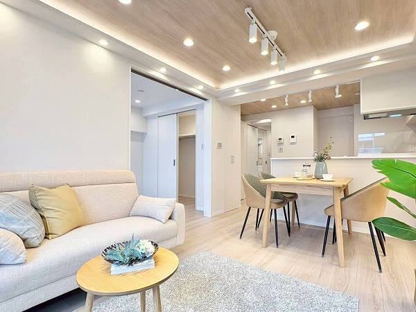 パールハイツ幡ヶ谷_広々としたリビングダイニングキッチンの写真1