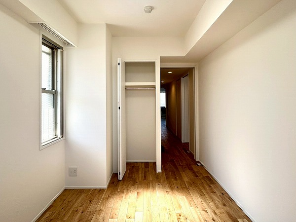 東急ドエルプレステージ浜田山ガーデンズ_約5.0帖のコンパクトな洋室の写真