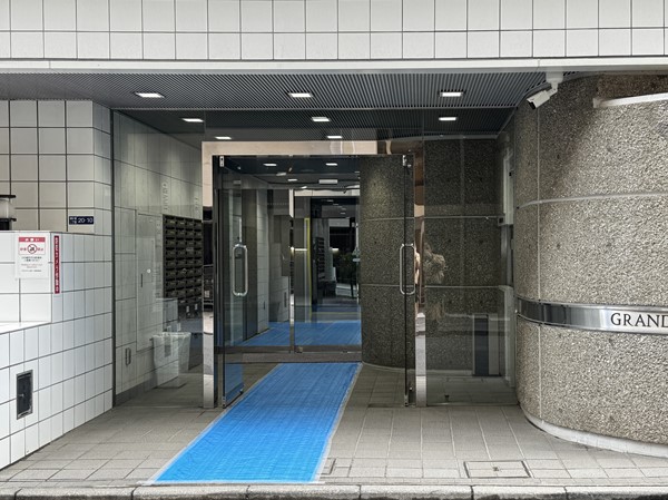 グランドメゾン麻布一の橋　エントランス