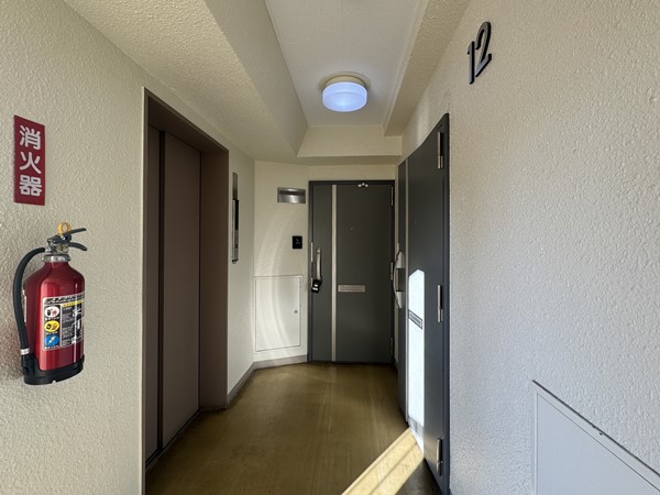 ライオンズマンション三田　内廊下