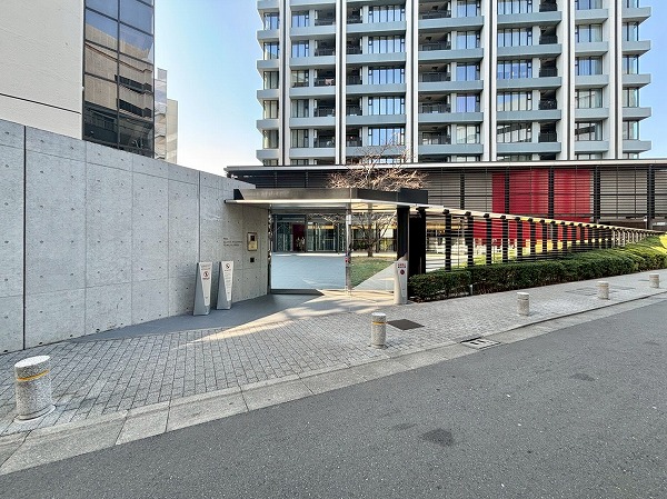 グランドミレーニア　アプローチ