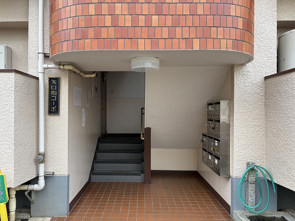 矢口マイコーポ_外階段