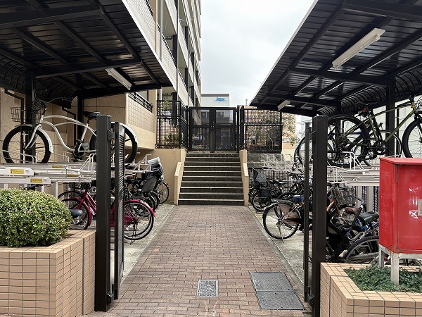 エス・バイ・エルマンション御殿山_駐輪場