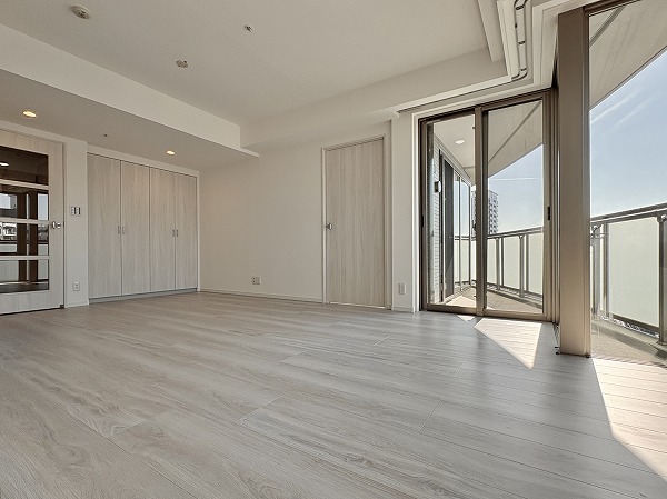 ドレッセ目黒インプレスタワー_リビングダイニングキッチンの写真3