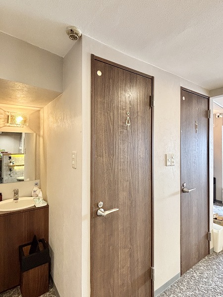 巣鴨第2SYマンション_2つ並んだトイレの写真