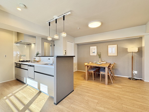 シティコート用賀_リビングダイニングキッチンの写真2