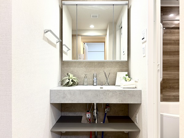 ザ・パームス代々木_清潔感のあるパウダールームの写真