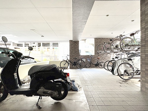 ザ・パームス代々木_駐輪場・バイク置き場の写真