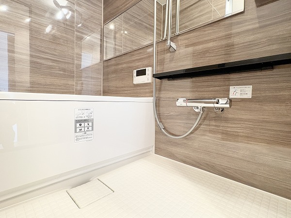 セザール上北沢_お洒落なバスルームの写真