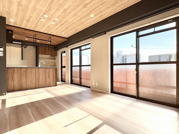 セザール上北沢_開放感たっぷりなお部屋の写真