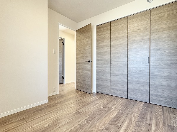 ネオコーポ芦花公園_収納豊富なお部屋の写真