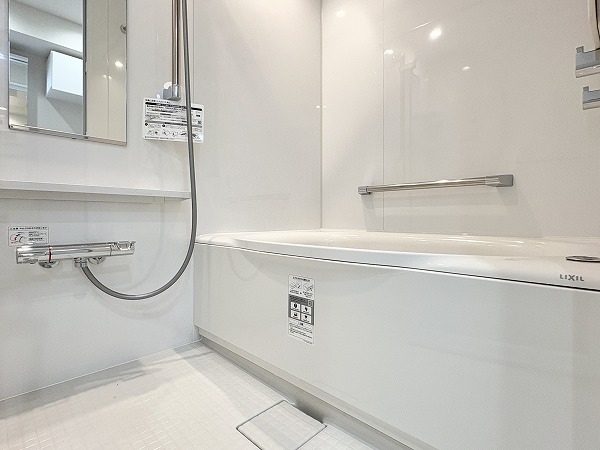 ネオコーポ芦花公園_お洒落なバスルームの写真