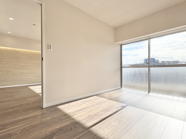 ネオコーポ芦花公園_広々とした洋室の写真