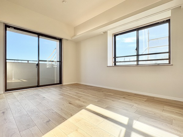 ディアナコート成城_広々とした洋室の写真