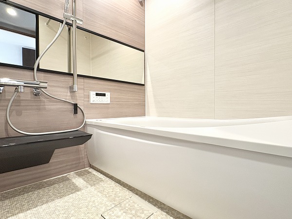 ディアナコート成城_居心地の良さそうなバスルームの写真