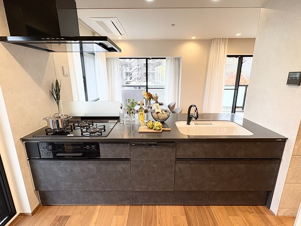 ヴェーゼント芦花公園_リノベーション済みのキッチンの写真