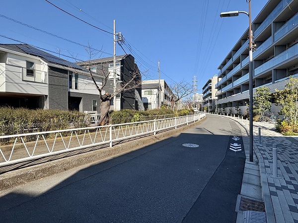 プラウド都立大学前　呑川緑道