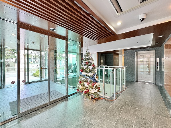 リビオ尾山台センシアハウス　1階エントランス