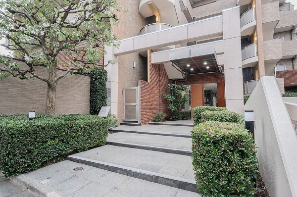 ベルス経堂弐番館 アプローチ