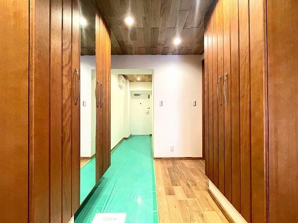 ハイネス南麻布_玄関の写真