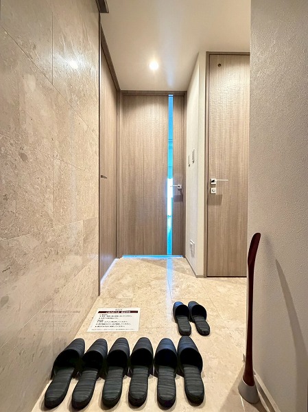 オープンレジデンシア目黒八雲_玄関の写真