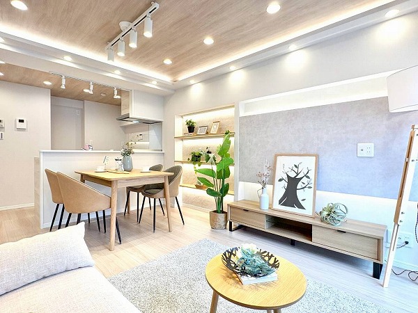 パールハイツ幡ヶ谷_ゆとりあるリビングダイニングキッチンの写真