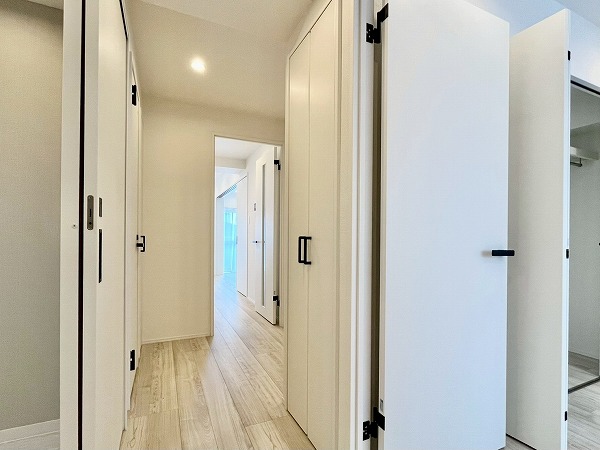 第2用賀ヒミコマンション_廊下の写真