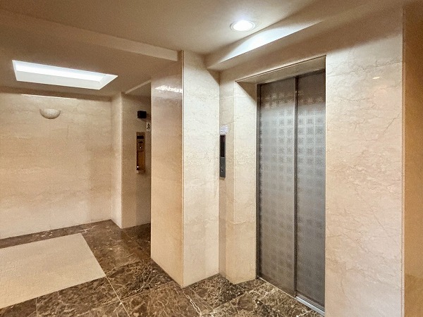 神宮前シティハウス エレベーター