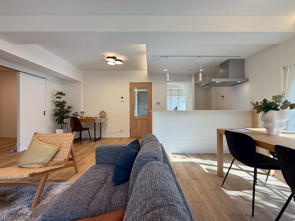 豊栄平町マンション_リビングダイニングキッチンの写真